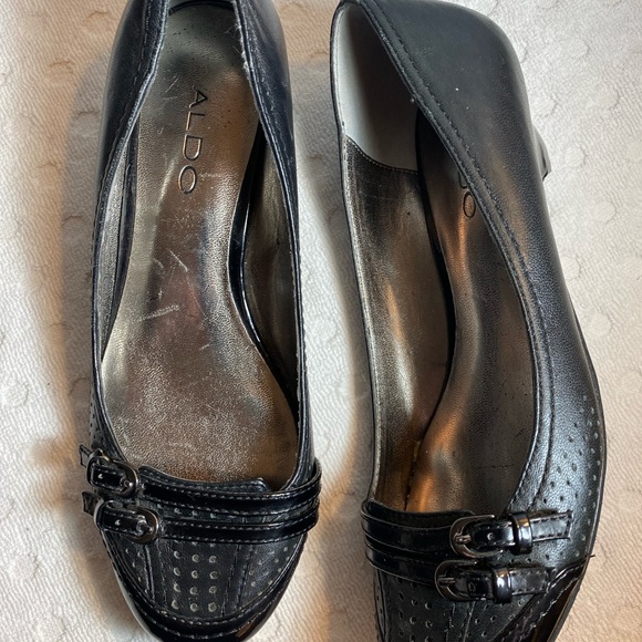 Aldo Women Ballet Flat Pumps Black Leather Perforated Buckle Slip On Low Heel - Picture 8 of 16
